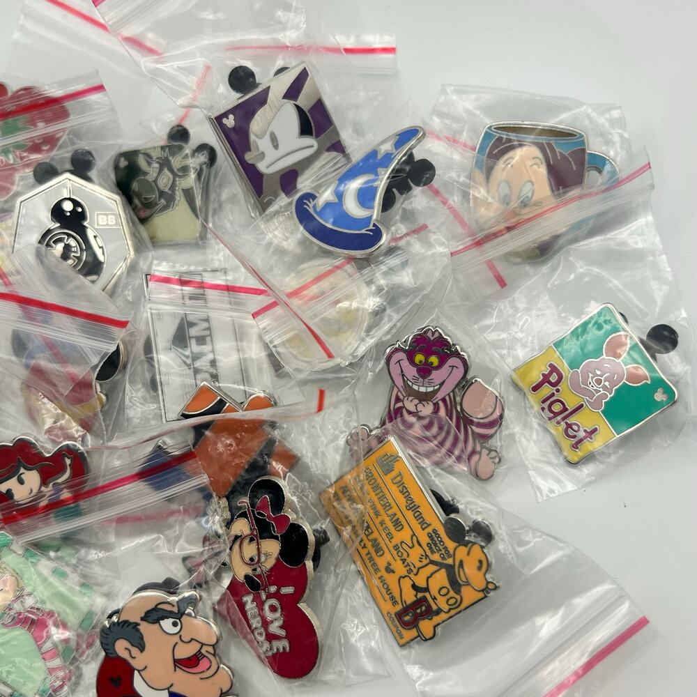 Lot of 20 Disney Pins Assorted Park Trading Pin Lot New No Duplicates - Picture 3 of 6